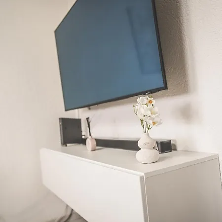 Luxus Maisonette Am See, Wehome Premium Sankt Leon-Rot