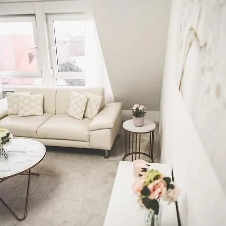 Apartment Luxus Maisonette Am See, Wehome Premium *